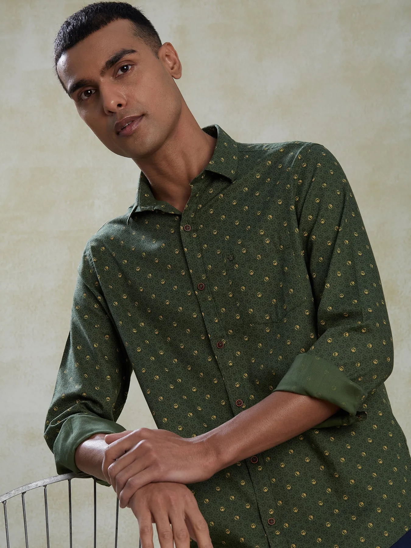 100% Cotton Olive Green Slim Fit Full Sleeve Casual Mens Printed Shirt