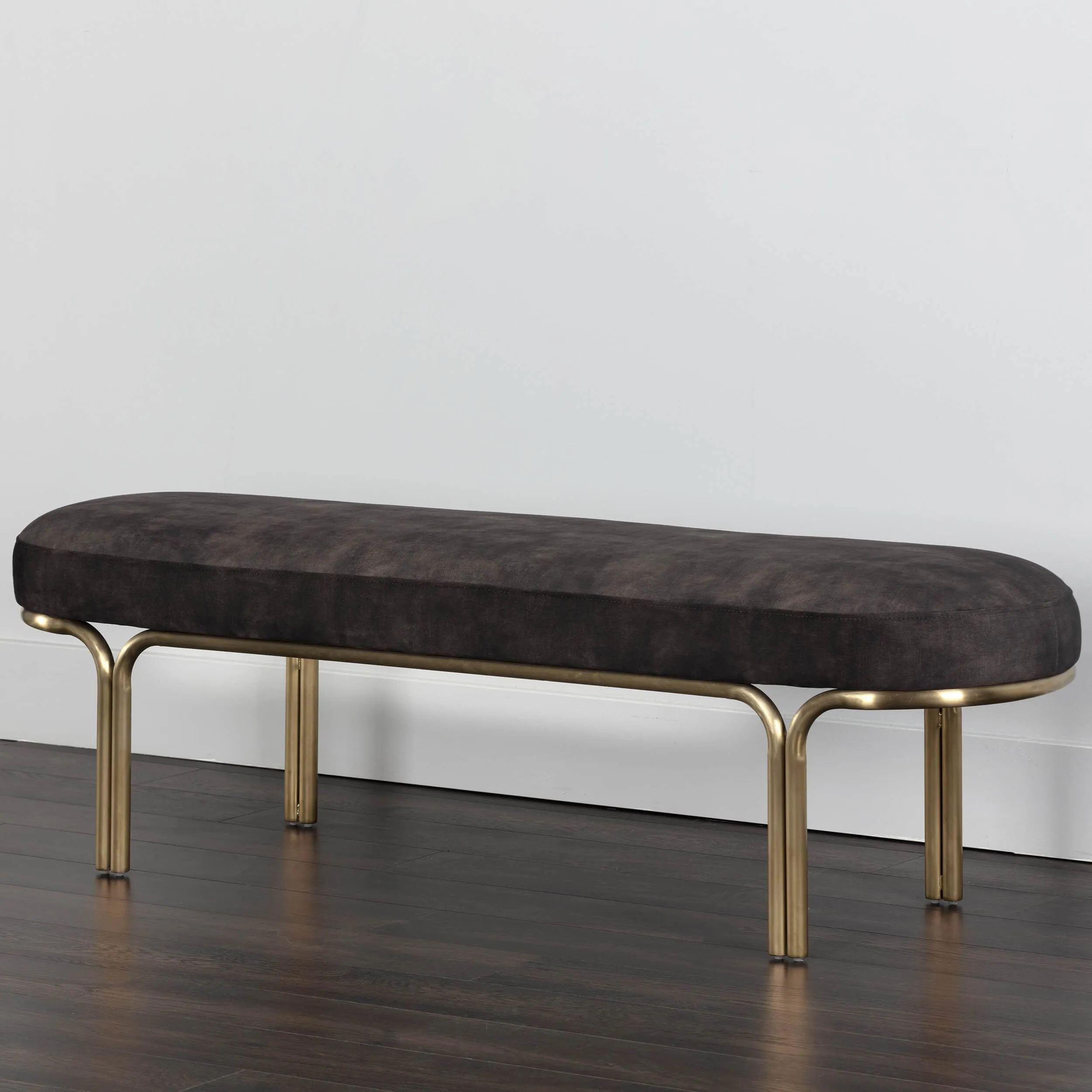 Gwen Bench, Nomo Shitake
