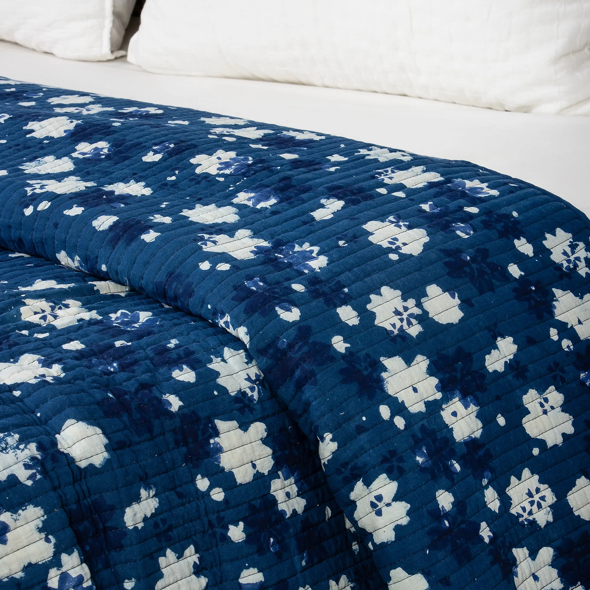 Indigo Blue Abstract Design Pure Cotton Quilt Machine Quilts