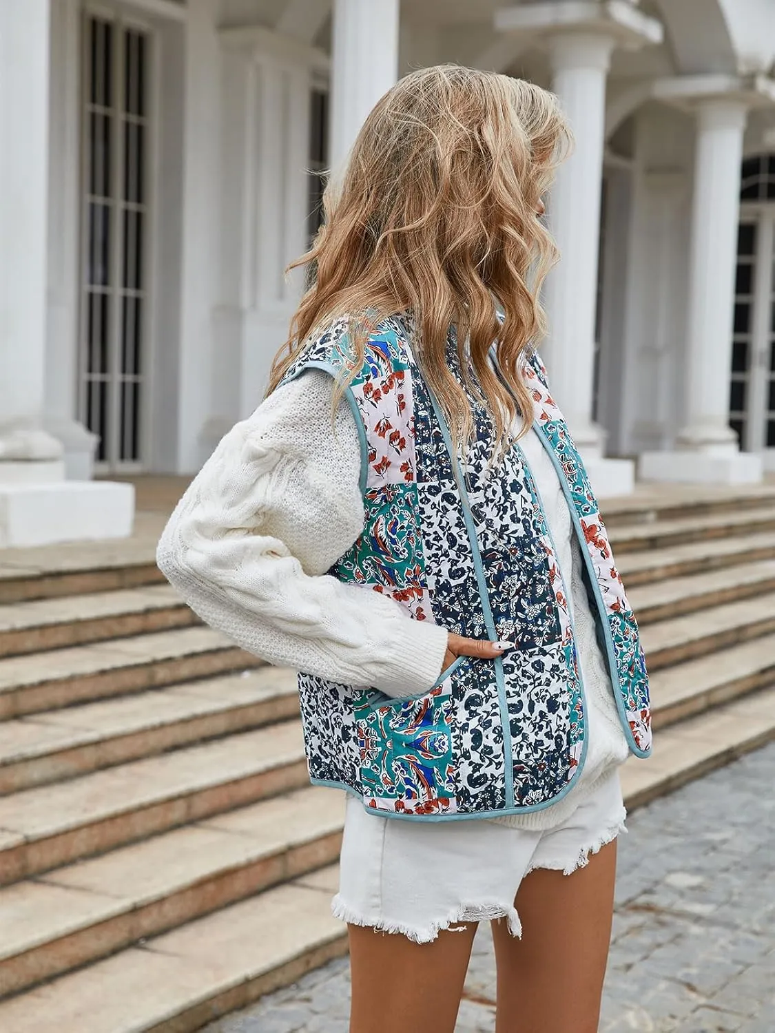 Tankaneo Womens Puffer Quilted Cropped Vest Oversized Floral Patchwork Lightweight Jacket Cap Sleeve Outerwear Vest