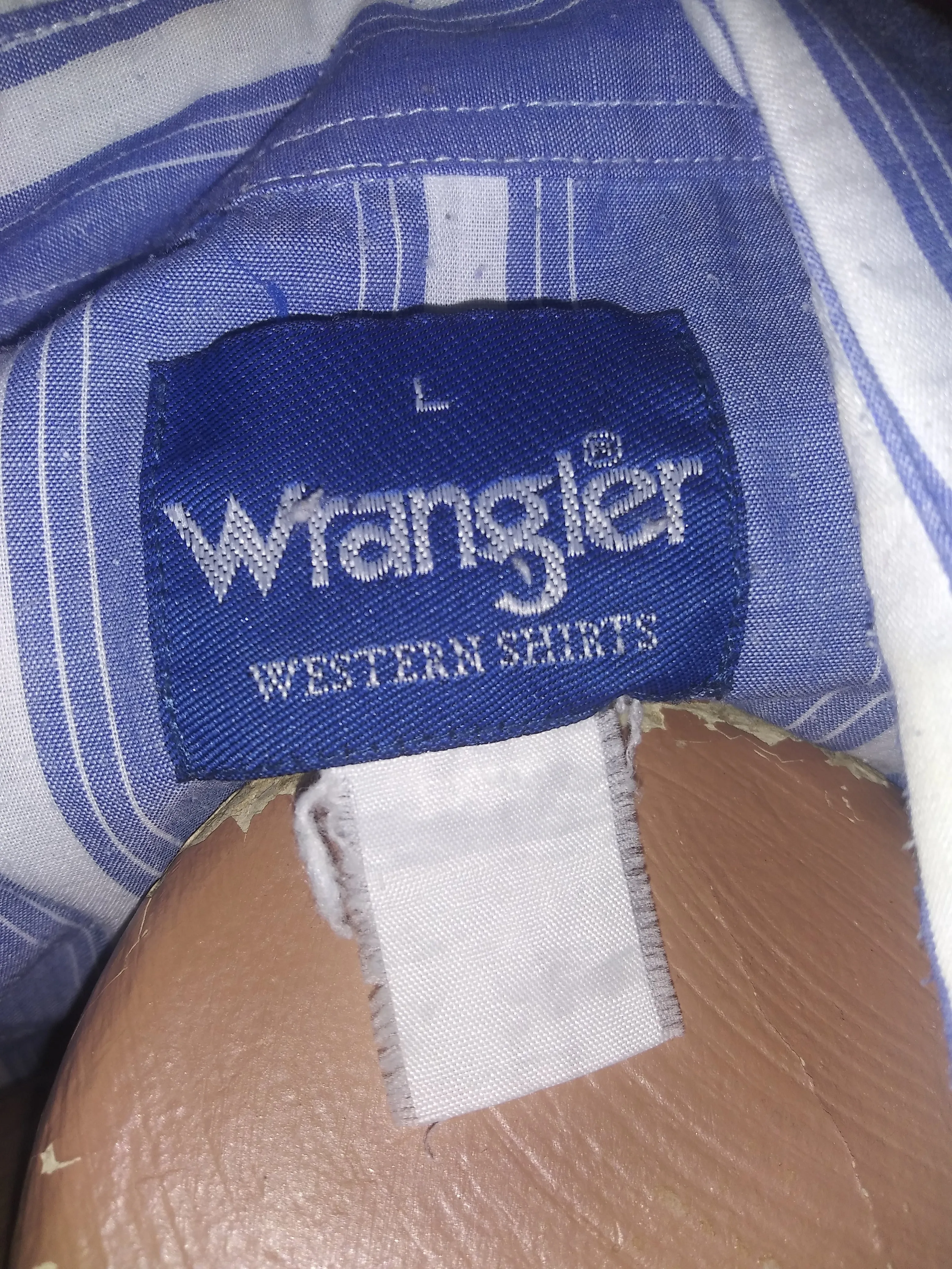 Wrangler short sleeve Pearl snap size